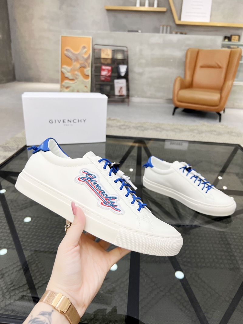 Givenchy Sneakers